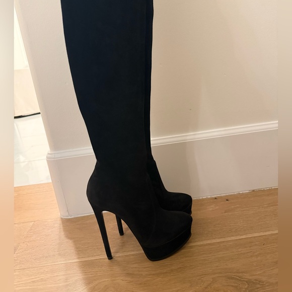Casadei Flora over the knee boots 
Suede 
Size 37.5 - Picture 4 of 8